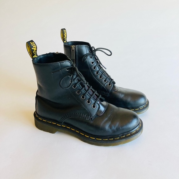 Dr. Martens Shoes - Dr. Martens 1460 Pascal Front Zip Black Leather Lace Up Combat Boots size 8